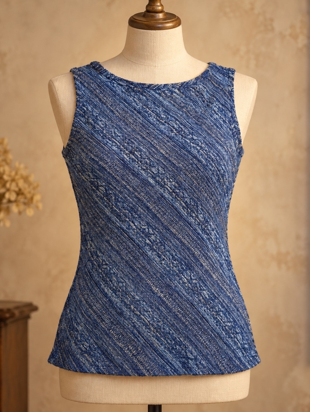 Aqua Blues blue textured sleeveless knit top size S